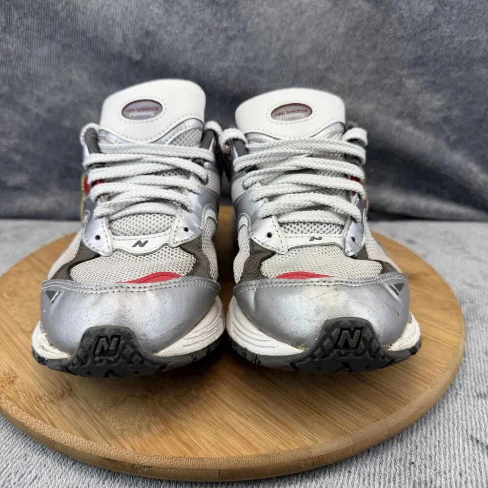 New Balance 2002R Shoes Mens Size 9 Gray Red Running Athletic Sneakers M2002RLB